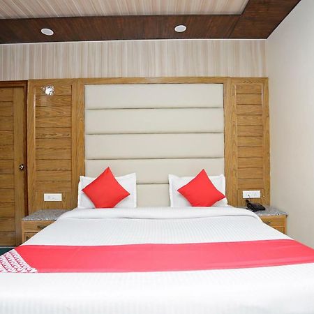 Oyo 39066 Hotel Star View ムスーリー エクステリア 写真