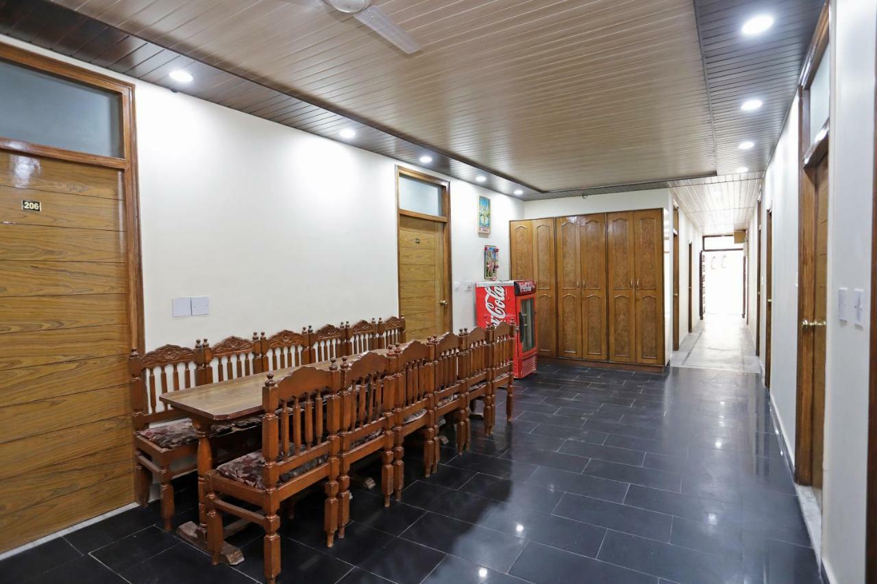 Oyo 39066 Hotel Star View ムスーリー エクステリア 写真