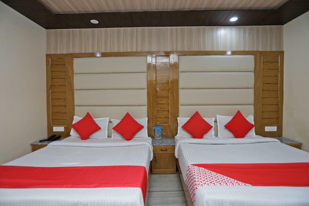 Oyo 39066 Hotel Star View ムスーリー エクステリア 写真