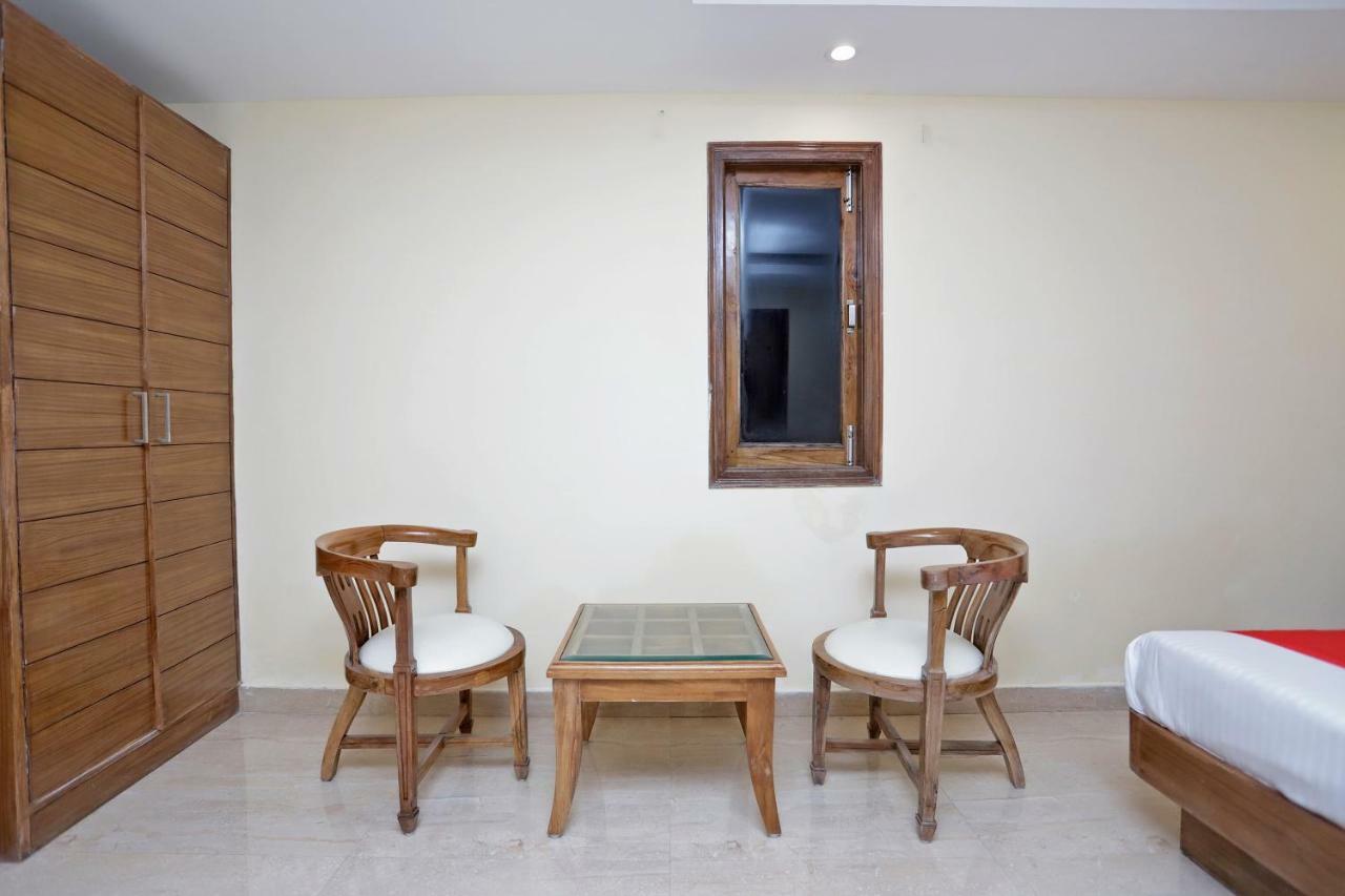 Oyo 39066 Hotel Star View ムスーリー エクステリア 写真